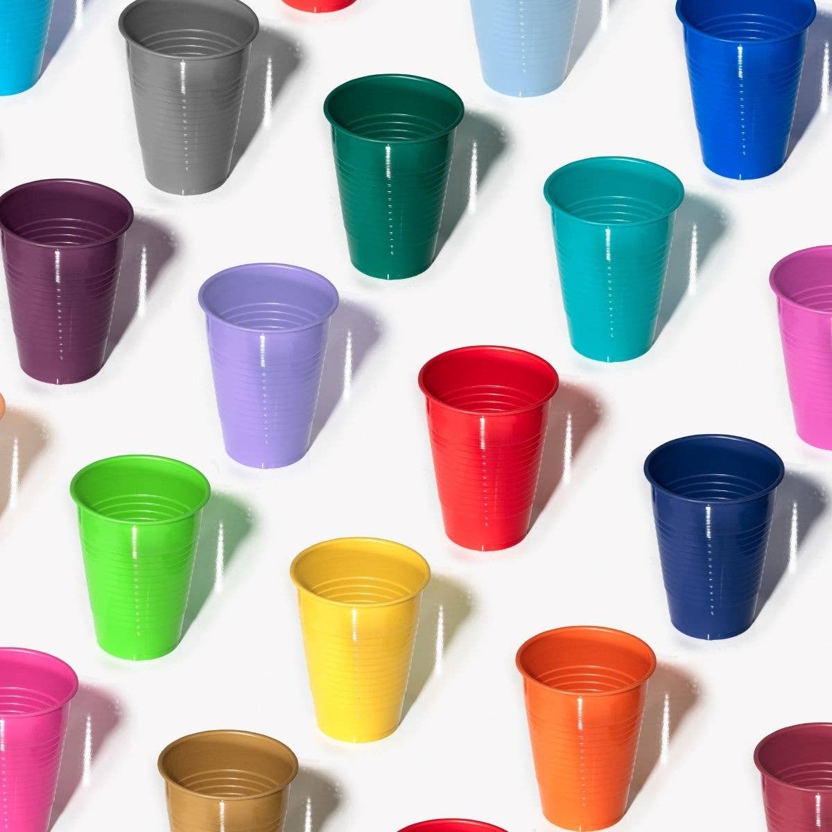 12 oz Maroon Burgundy Plastic Cups - 50 Ct.