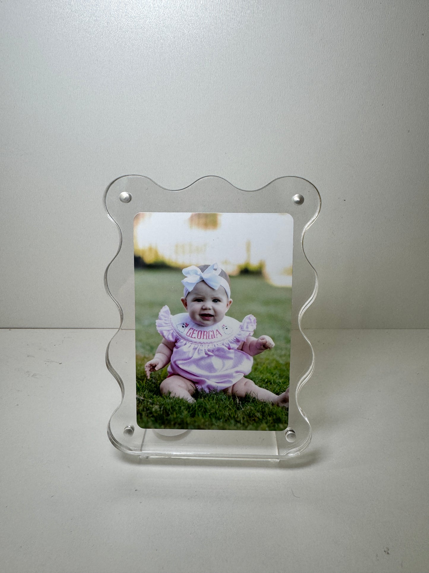 5x7 Wavy Magnetic Clear Frame
