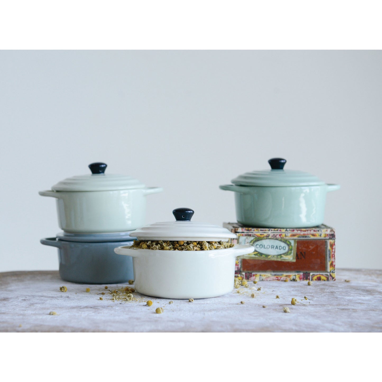 Stoneware Mini Baker & Lid