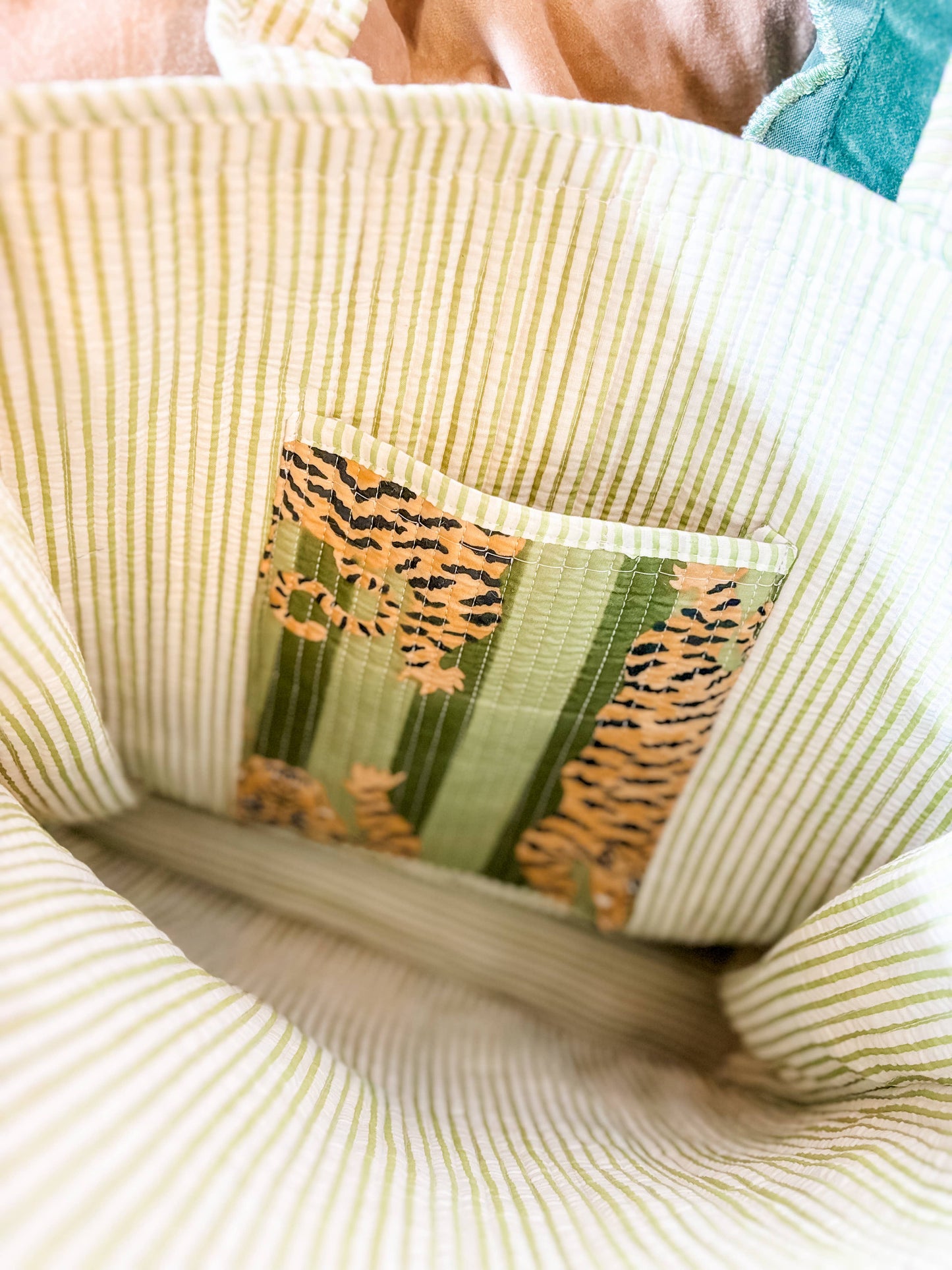Sage Eye of The Tiger | Regular Quilted Tote Bag