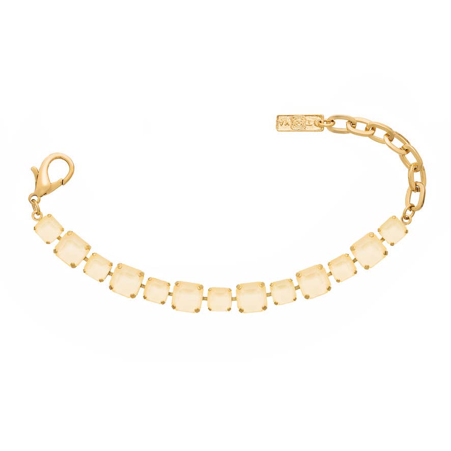 Jadia Bracelet in Fairy Dust: Ultra Fuchsia