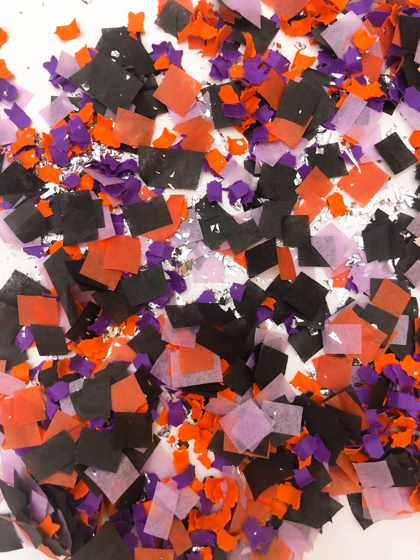 Ghoulfriends Halloween Confetti Mix