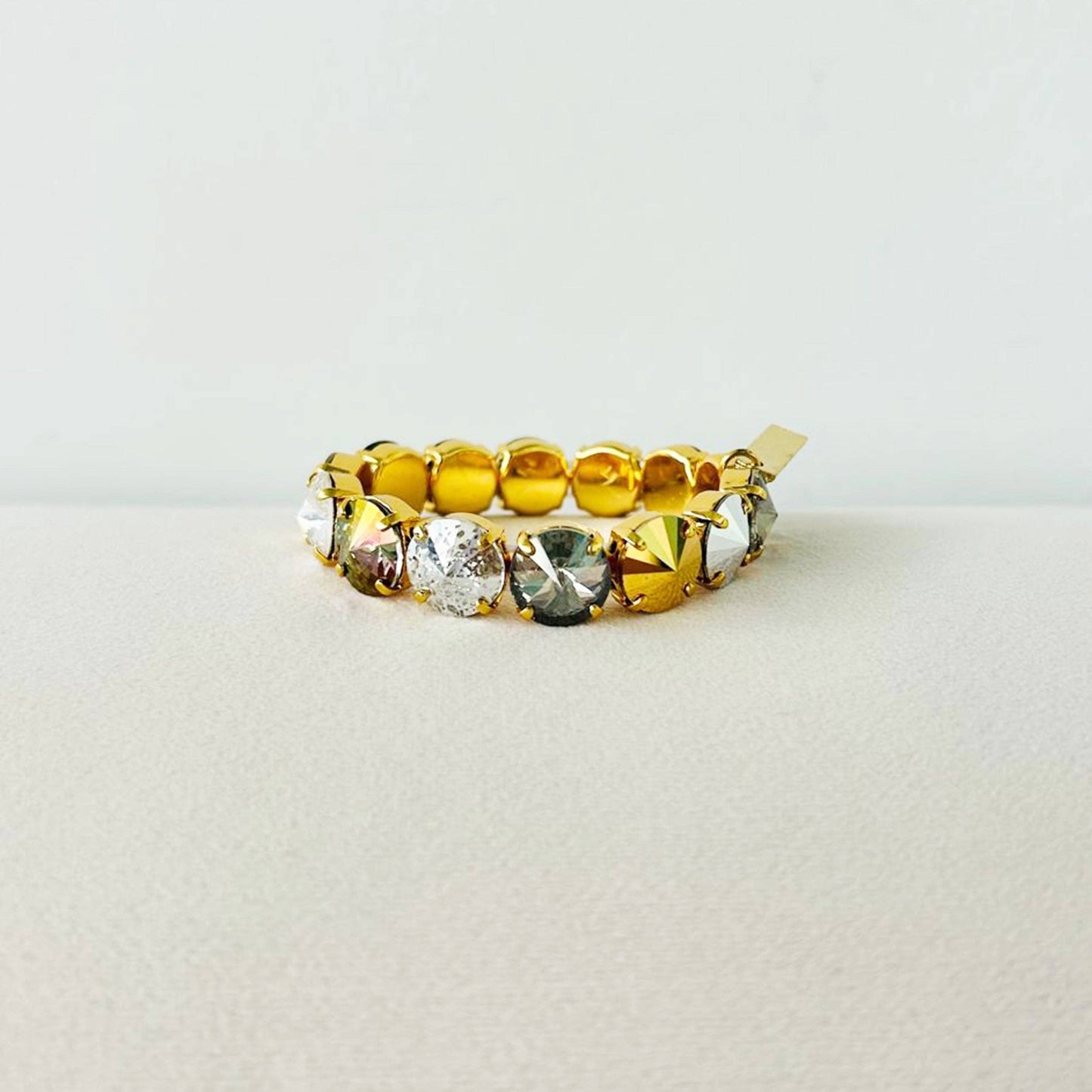 Croatia Stretch Bracelet in Mixes: Candy Crush / Medium