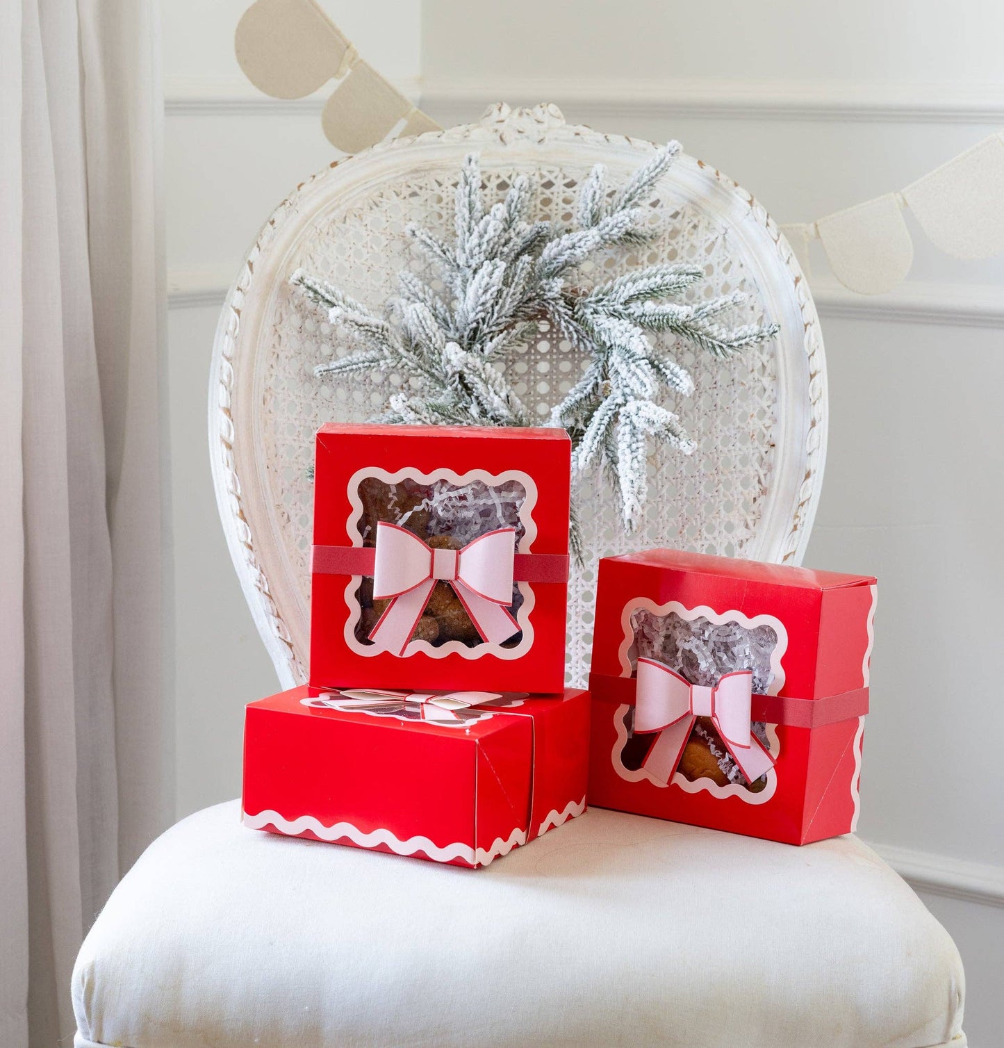 Red and Pink Cookie Box with bow 6ct