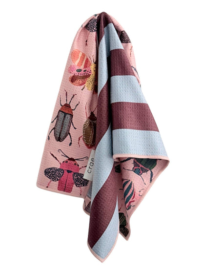 Beetle Club Reversible Hand Towel:19x29in
