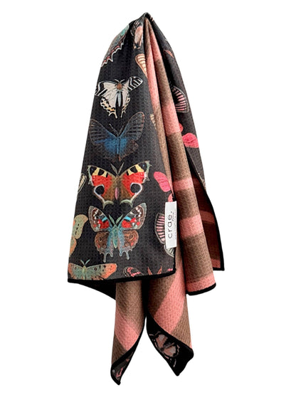 Velvet Wings: Reversible Hand Towel: 19x29in