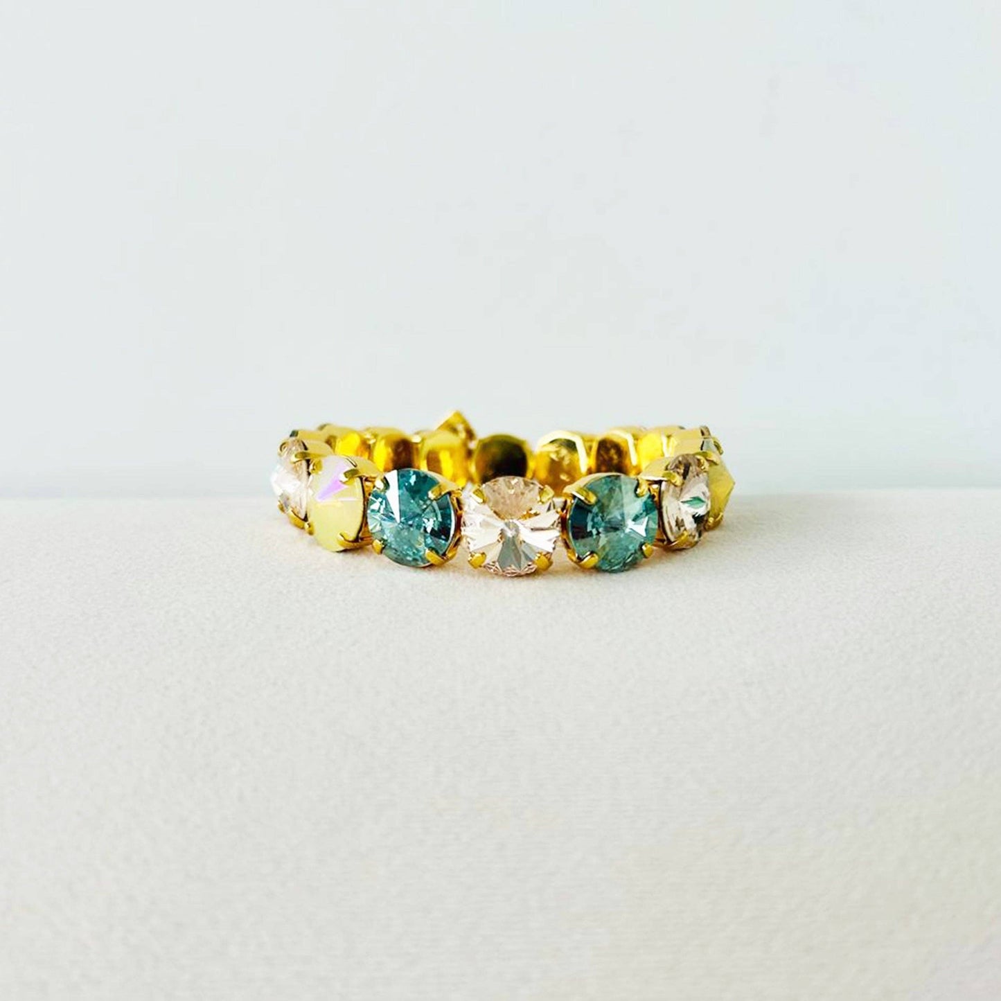 Croatia Stretch Bracelet in Mixes: Candy Crush / Medium