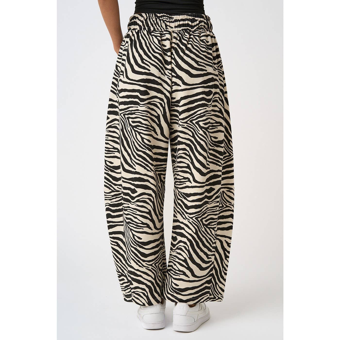 ZEBRA PRINT PULL-ON BARREL LEG PANTS: BLACK/TAN