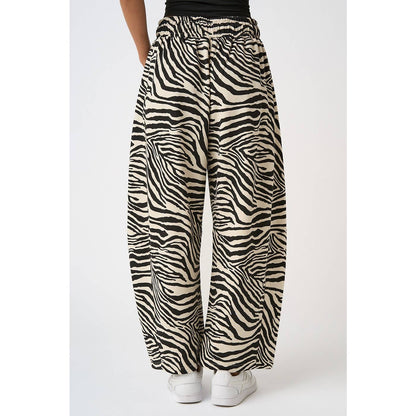 ZEBRA PRINT PULL-ON BARREL LEG PANTS: BLACK/WHITE **Run Large