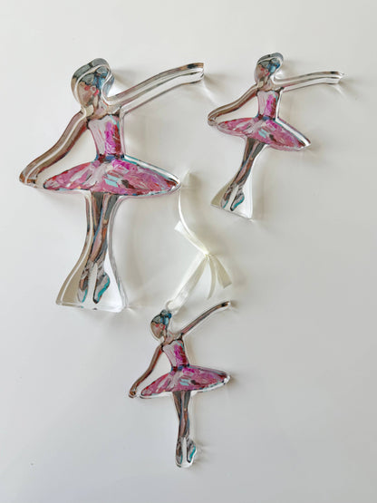 "On Pointe" Ballerina Acrylic Mini Shelfie