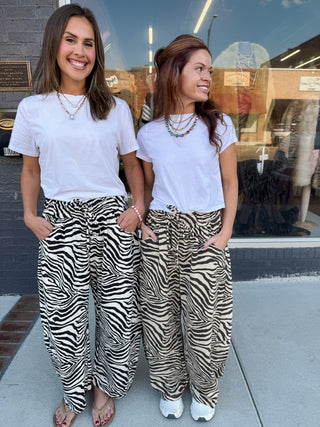 ZEBRA PRINT PULL-ON BARREL LEG PANTS:BROWN/TAN