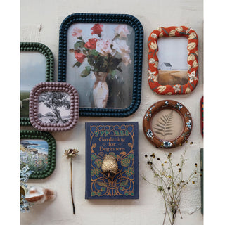 Resin Bobbin 4x4 Photo Frame, 2 Colors (Hangs or Sits)