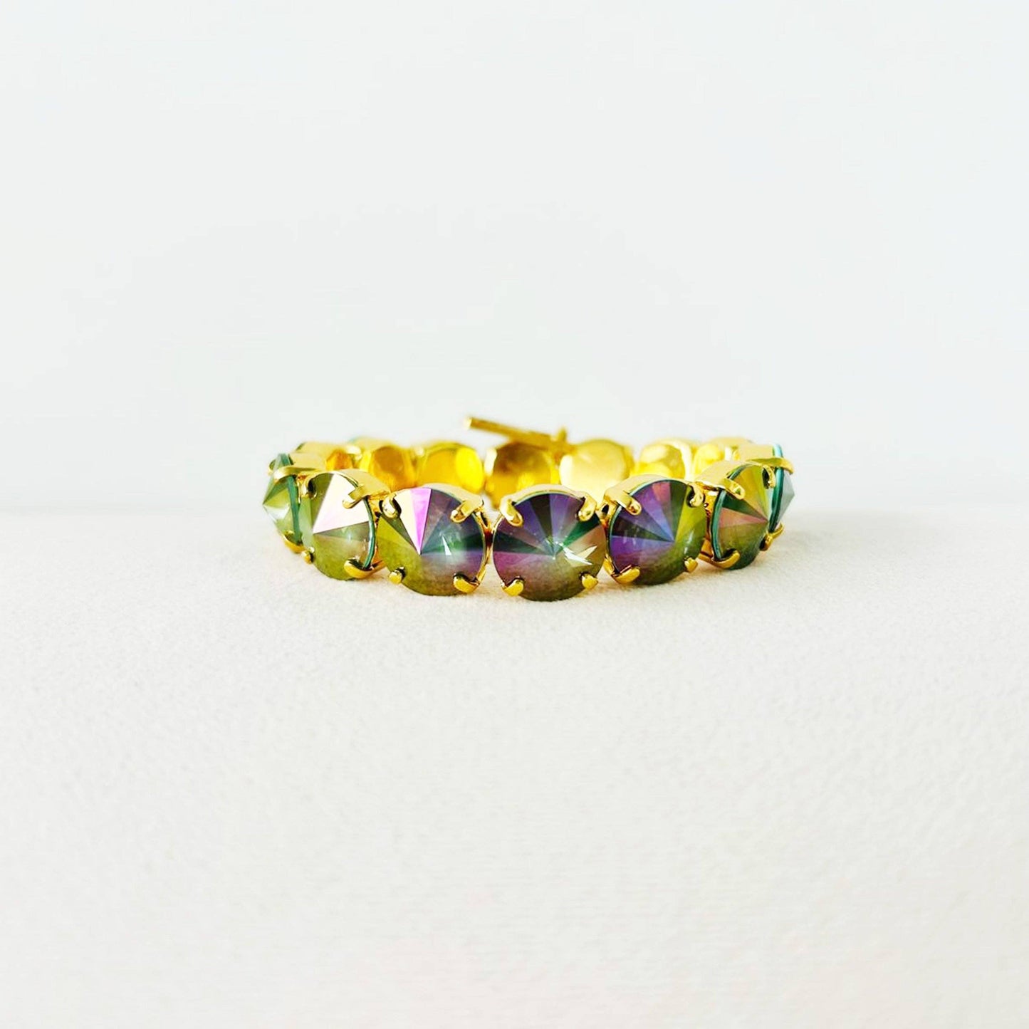 Croatia Stretch Bracelet in Solids: Teal Ignite