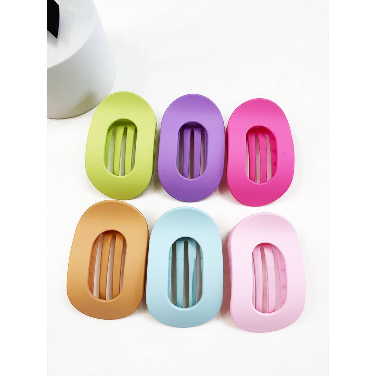 Flat Hair Claw Clip, 6 Colors