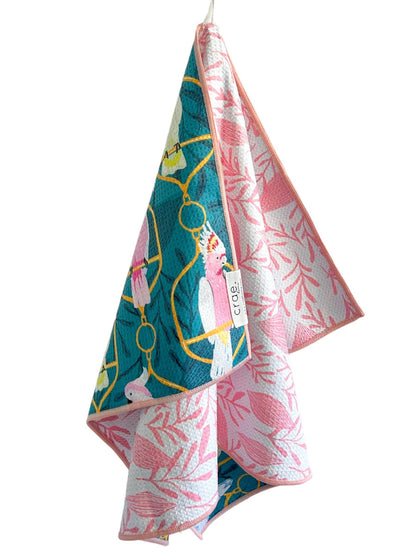 Bouffant: Reversible Hand Towel: 19x29in